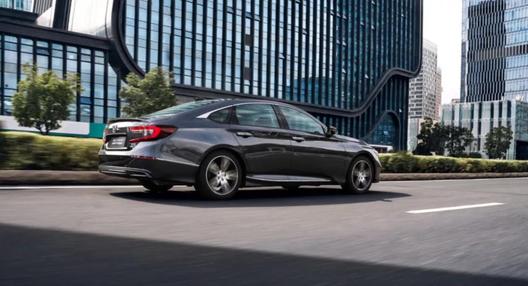 2022款雅阁1.5t豪华版试驾视频,新款广汽本田雅阁测评