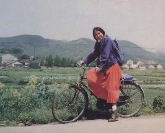 孩子偷钱怎么办？这两位爸爸的反应，差别真是太大了……