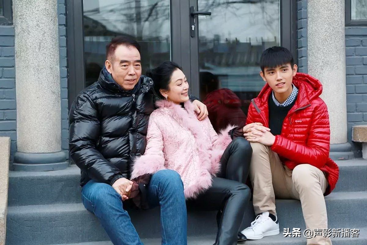 陈飞宇晒童年照为陈凯歌庆生,陈凯歌回应陈飞宇小时候