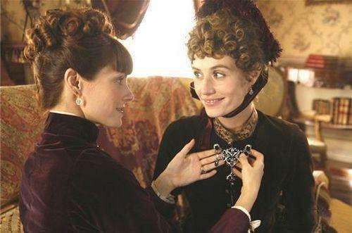 莫泊桑项链精美语录和观后感,莫泊桑项链告诉我们什么道理