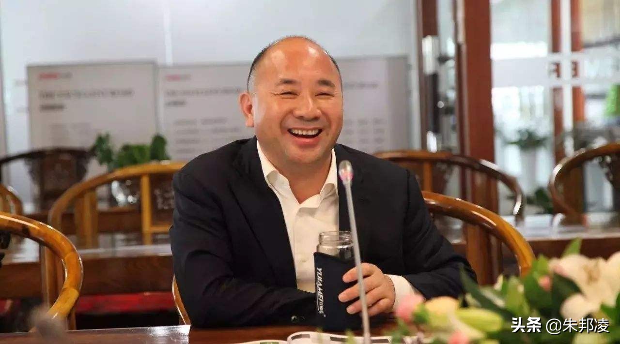 世界铜王千亿富豪,从仓库管理员到仓储经理