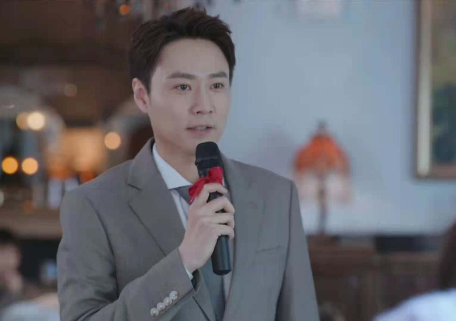 分手后他买给我的项链我还给他了,分手了你把我借给你的钱给我就好