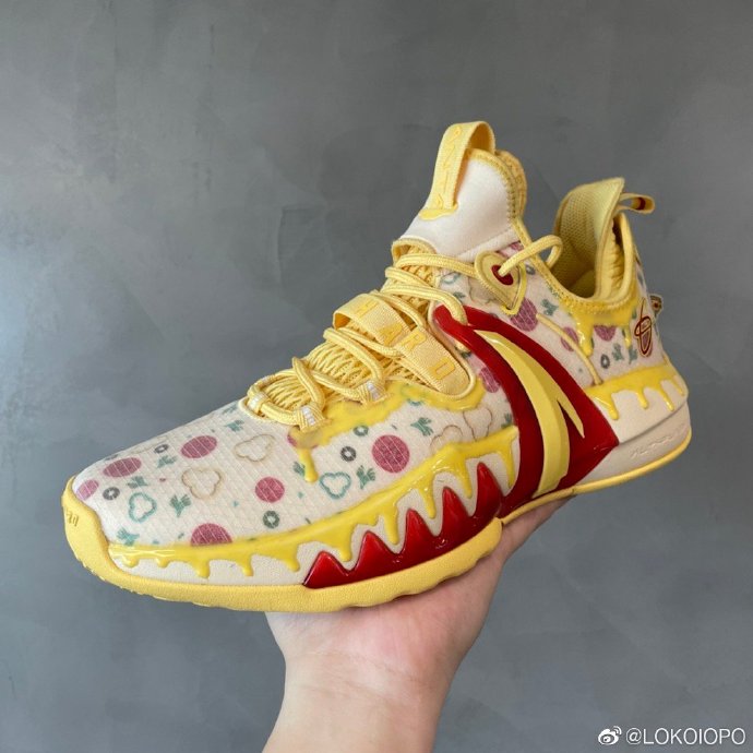 海沃德2有黑金配色吗,安踏海沃德2照片