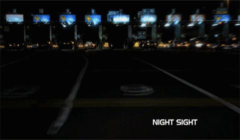 开车强光刺眼导致的车祸,夜晚行车路灯刺眼造成事故怎么办