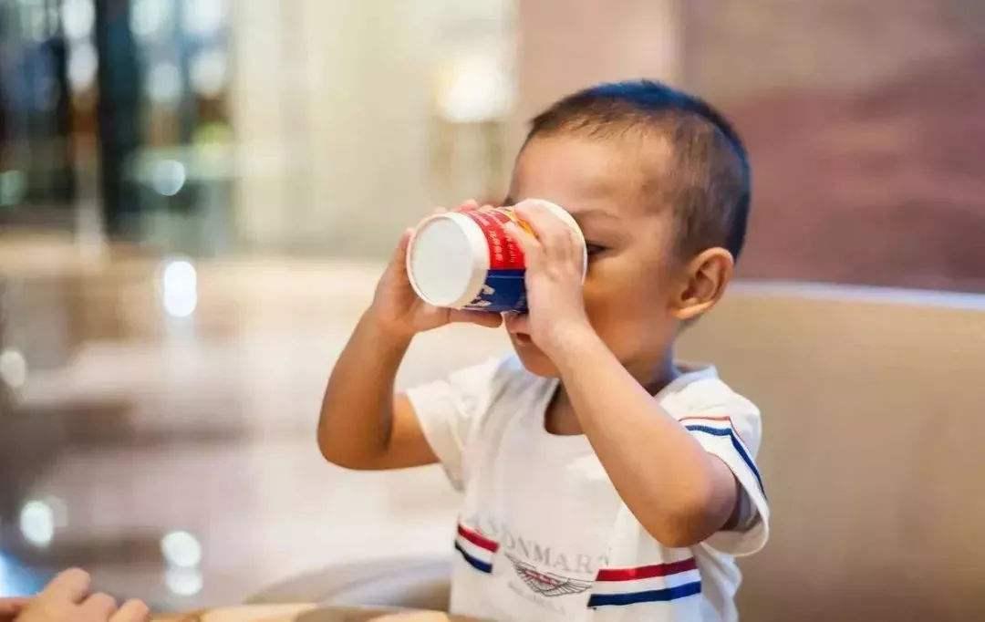 五种人工合成的食物千万要少吃,4种食品都是人造的