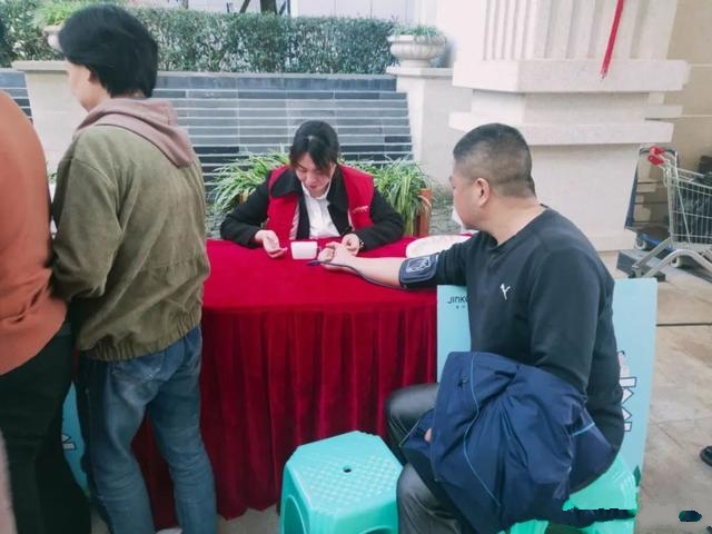 “隔壁邻里文化”的倡导者，金科物业成长性位居TOP10