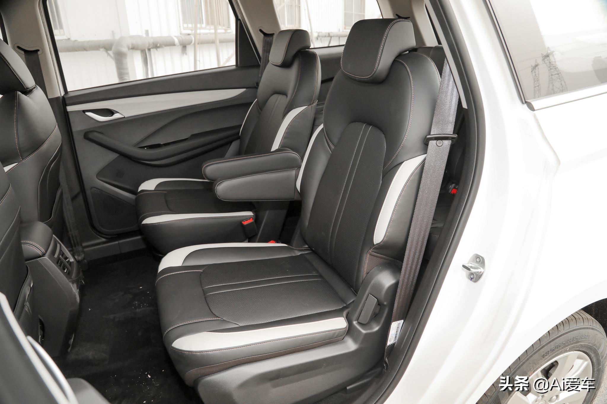 很便宜省油独立大6座MPV，自动挡家用，实用好养，实拍宝骏360