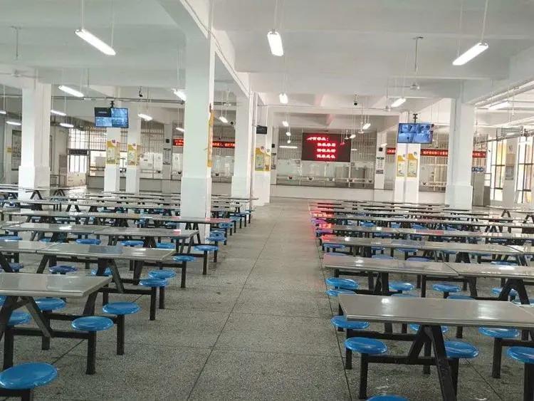 @亲爱的浠水思源学子：疫散花开，等你回来！