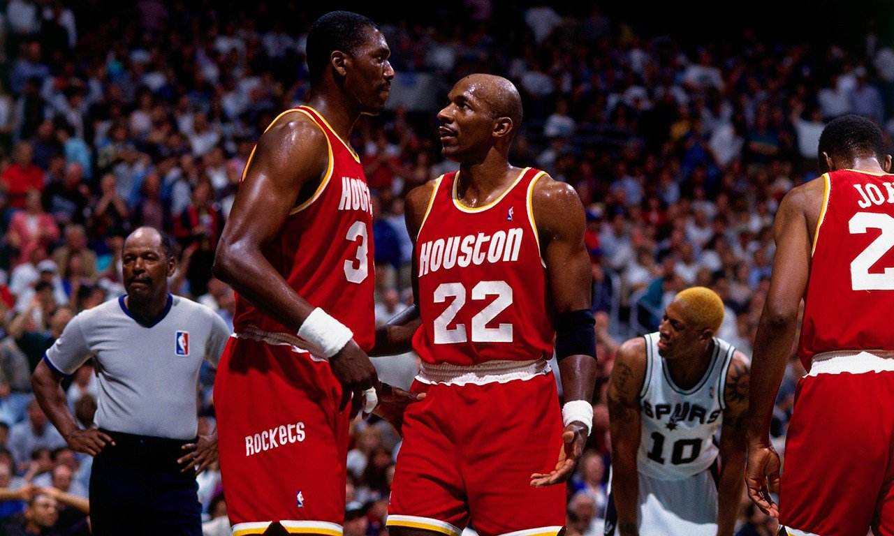 公牛王朝最惧怕的中锋奥拉朱旺,公牛队史最强中锋