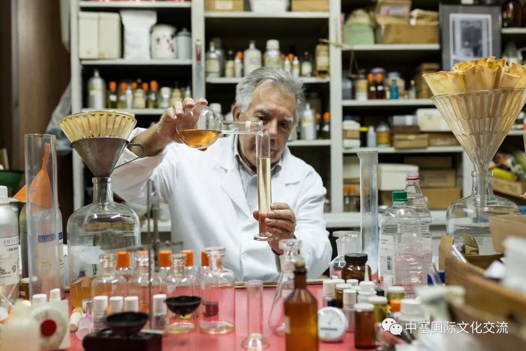 闻香识人|塞尔维亚，古老香水店散发出的旧时芳香