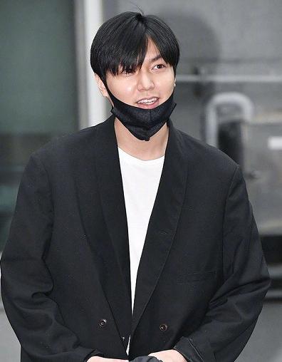 李敏镐退伍的最新消息,李敏镐微博