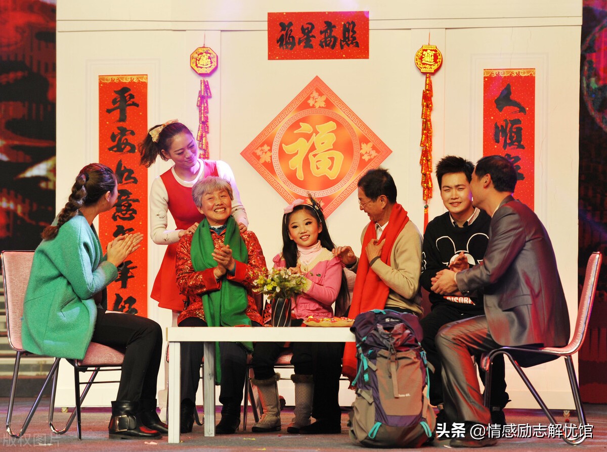 父亲得了癌症，全家都放弃治疗，只有女儿倾尽60万，结局很心痛