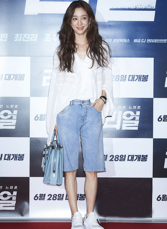 女装牛仔短裤微胖,微胖女生穿搭120斤显瘦短裤测评