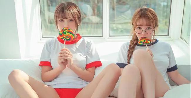 第1次来大姨妈会有什么反应,你们第一次来大姨妈经历是什么