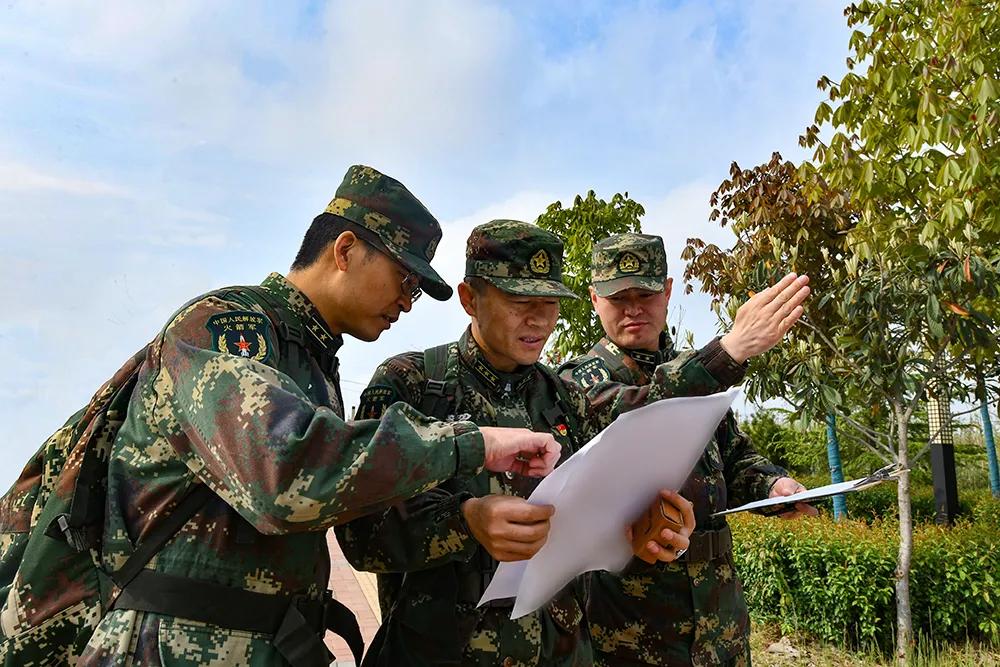 一纸、一尺、一地图，出发！