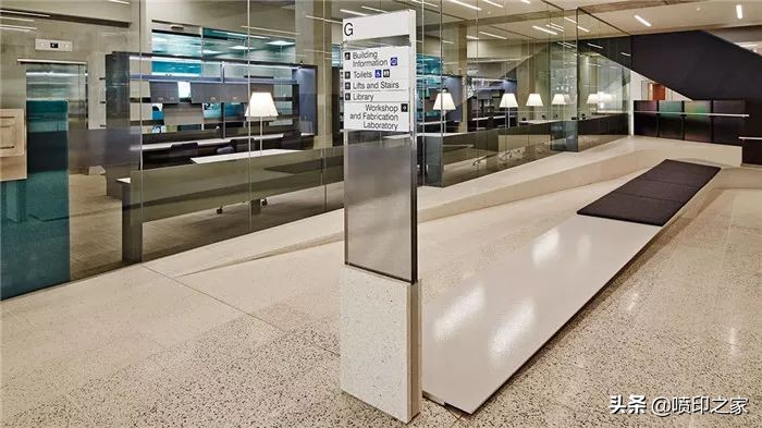 亚克力板是玻璃还是塑料,塑料和亚克力哪个结实耐用