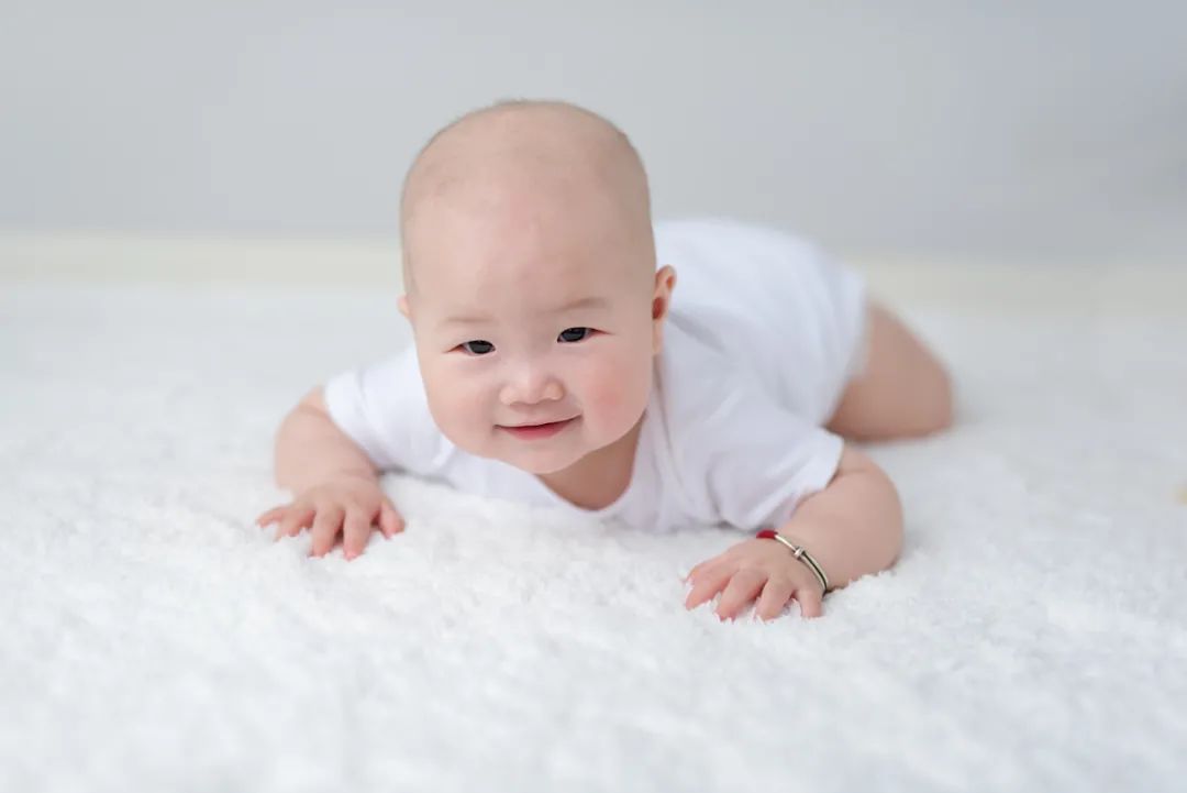 夏日出游被蚊子咬,春天孩子被蚊虫叮咬