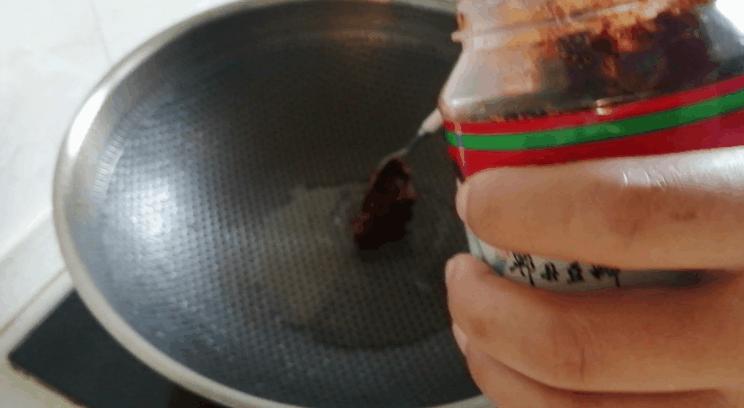 水煮椒麻鸡最正宗的做法,水煮椒怎么炒才好吃