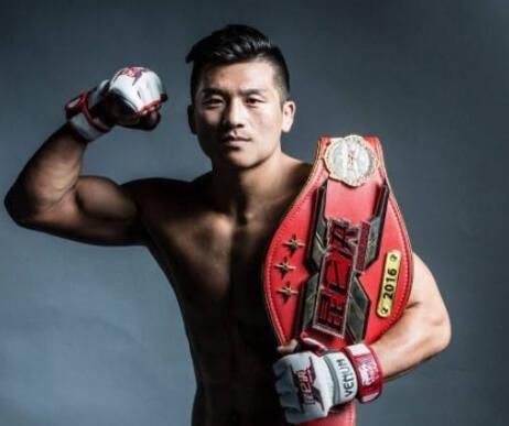 《硬核通辽》硬核人物|重型坦克—张立鹏