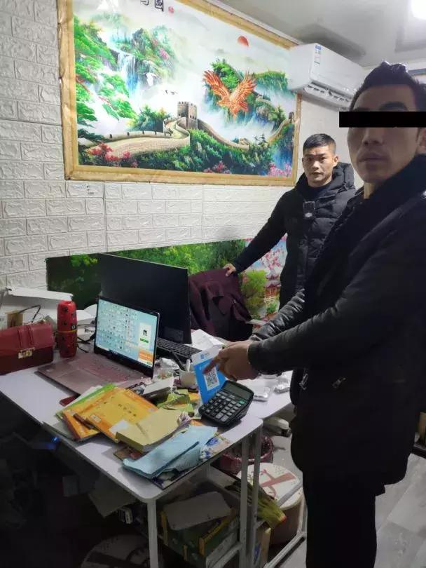 正品箱包多少钱一套,名牌包包只卖100多元