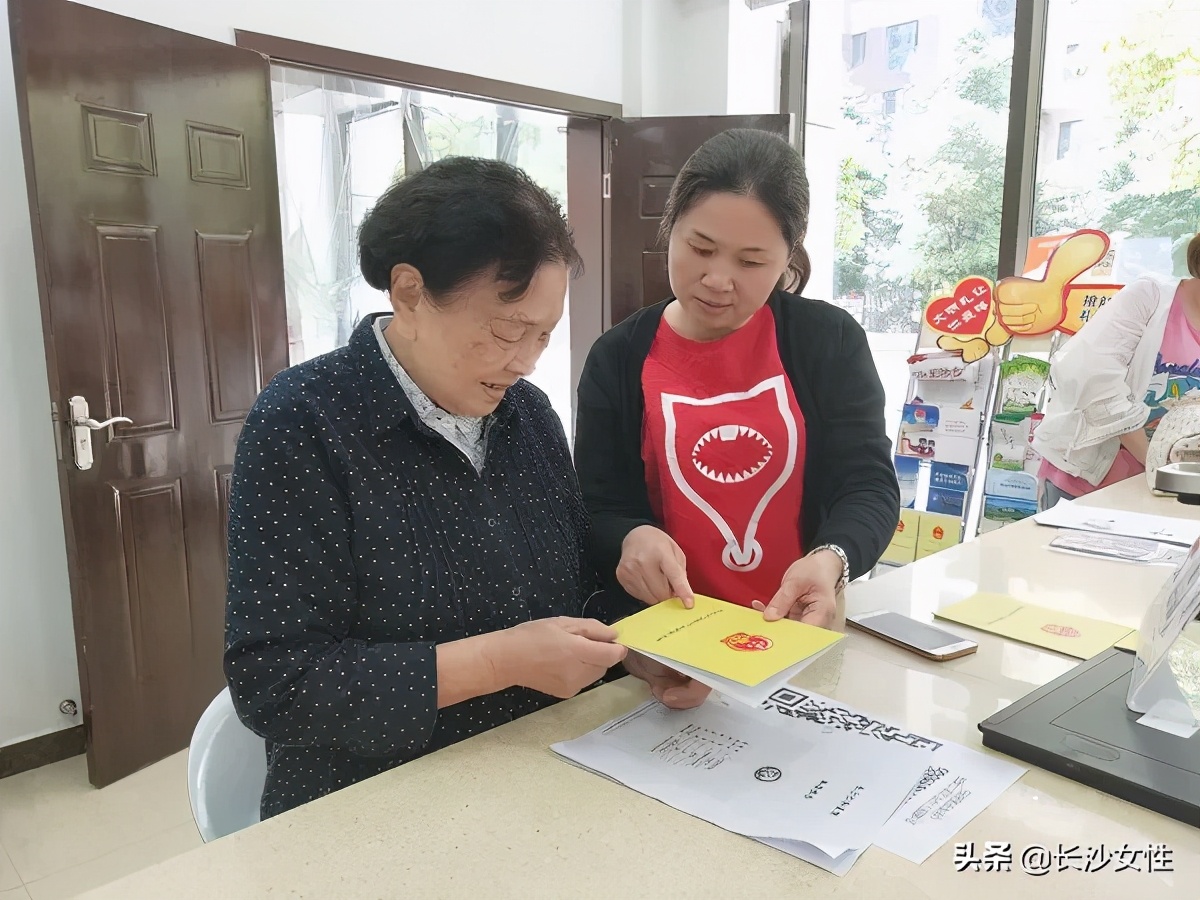 妇联巾帼文明岗集体事迹材料,优秀妇联执委事迹展播