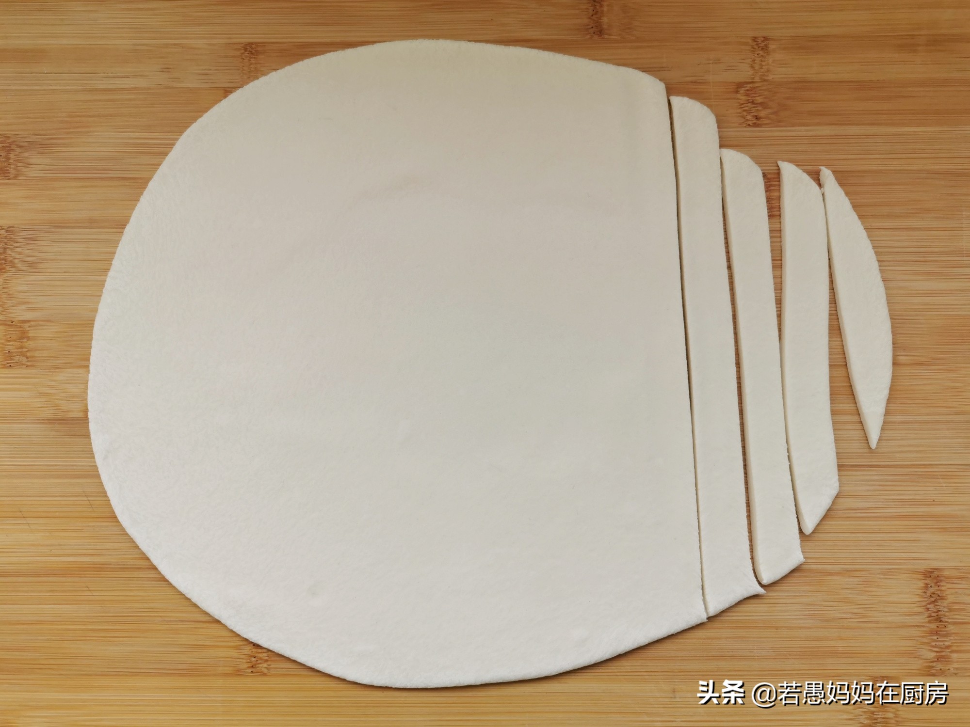 最简单面粉最好吃的做法,面粉最好吃做法不用揉面