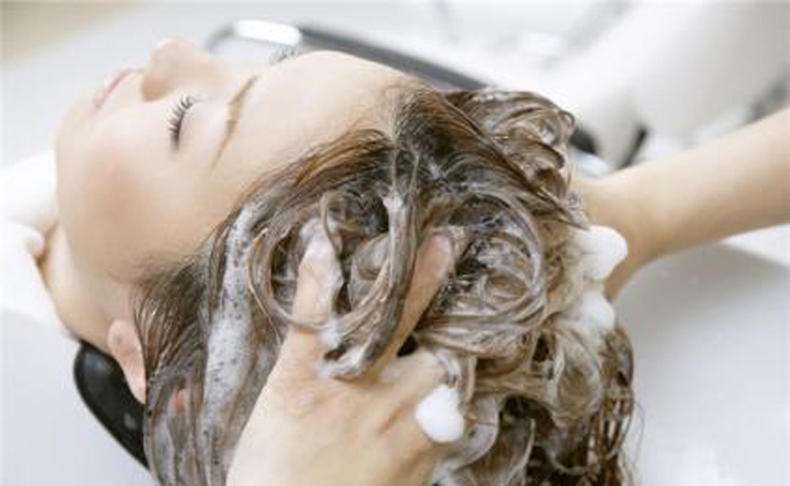 为什么女生来大姨妈时不可以洗头,为什么来大姨妈不建议洗头