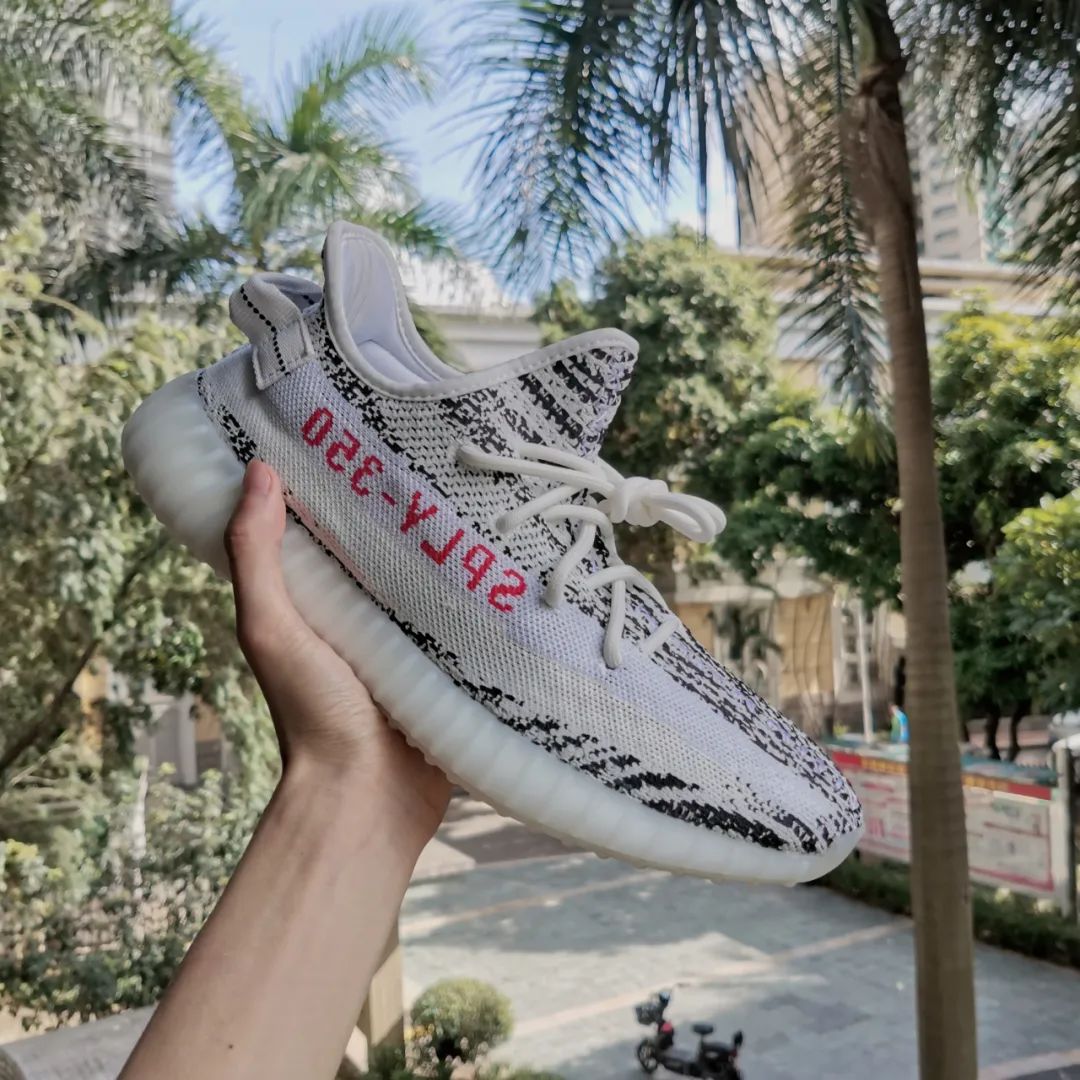 今日份开箱好物,yeezyboost