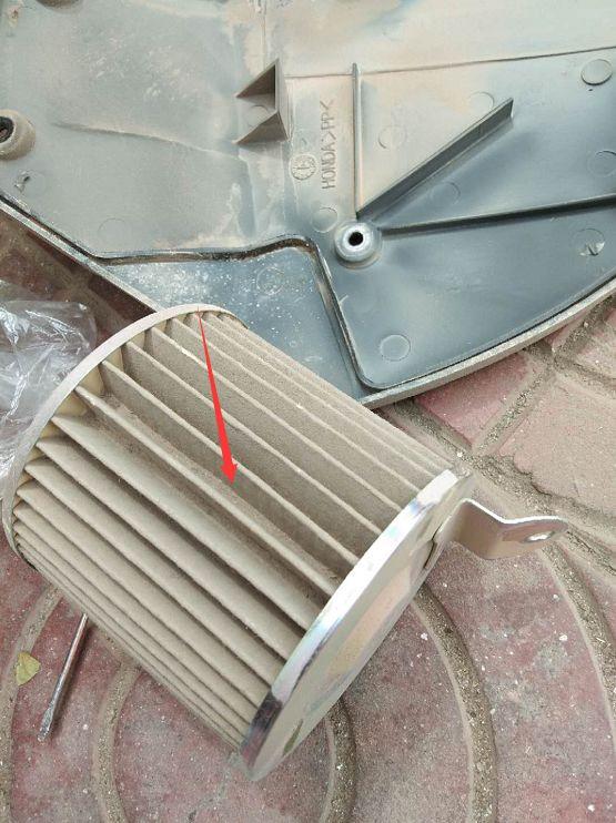 一辆小公主,顾客说前不久换了化油器,但速度和电动车差不多快