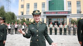 八一快闪赛罕区,八一军人风采视频
