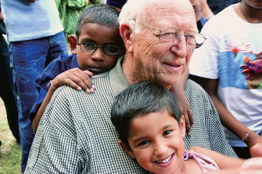 比尔盖茨小时候自闭吗,比尔盖茨小时候被诊断有自闭症吗