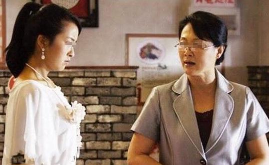 岳父向我借钱我该借吗,岳父总向我们借钱