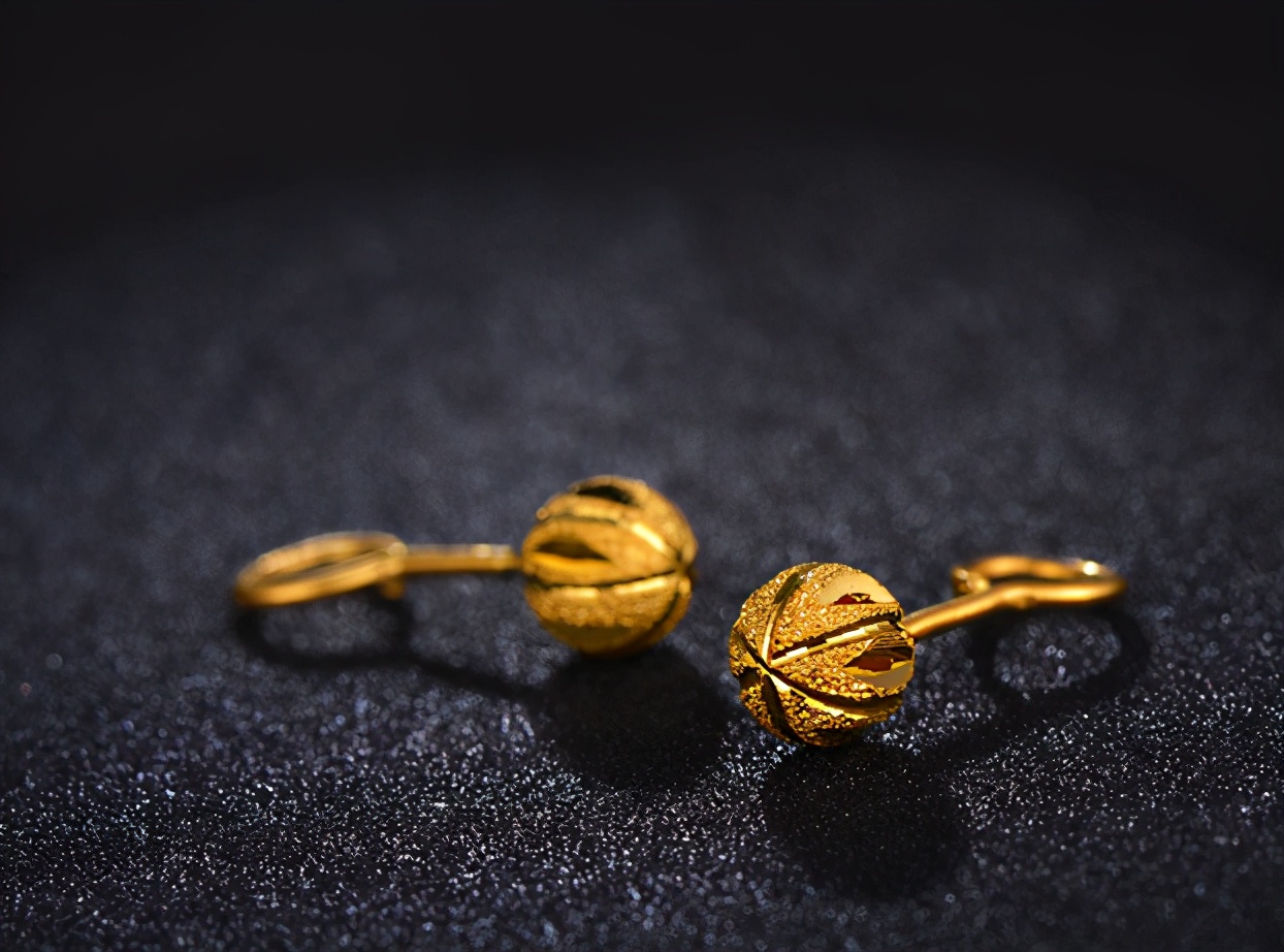 黄金珠宝修理价格表,珠宝修理有前途吗