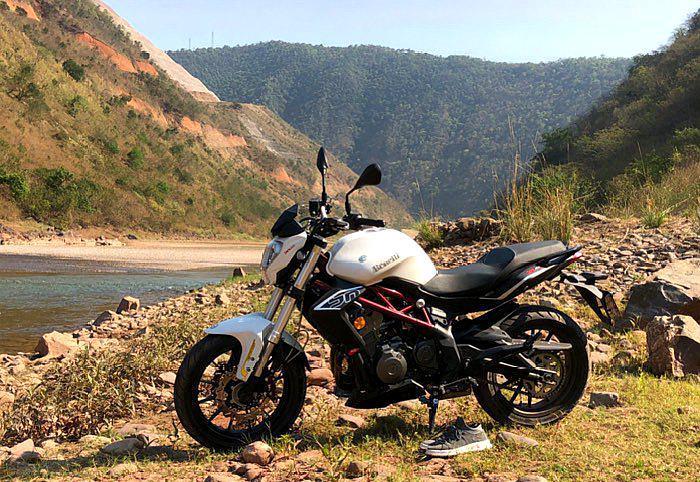 23岁小伙攒钱拿下黄龙300，为同步双缸，声浪简直是中国好声音