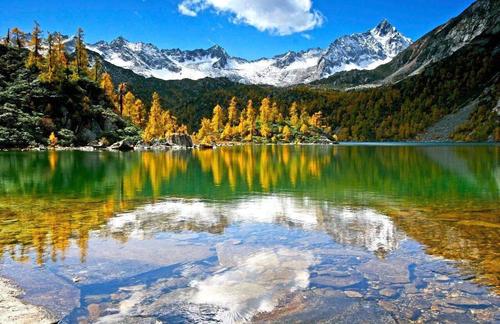 稻城亚丁最佳旅游时间沿途风景,稻城亚丁最佳旅游时间自由行