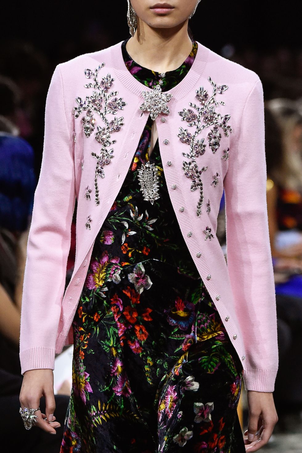 秋冬女士开襟毛衣,女秋冬流行加绒开襟毛衣