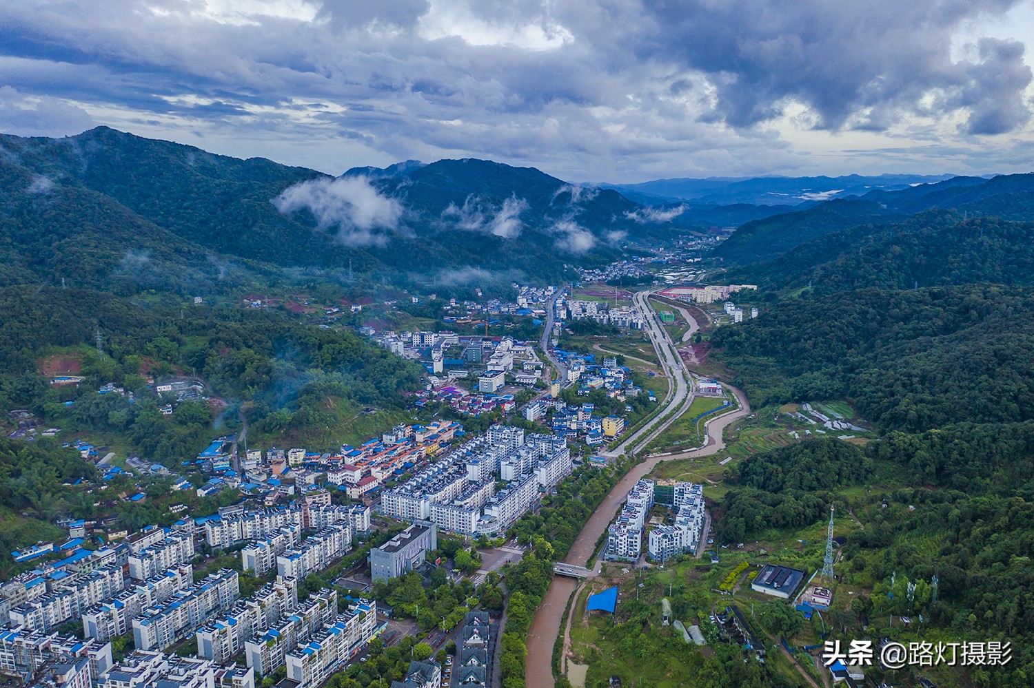 世界春城排行榜云南独占6城,云南世界第一春城