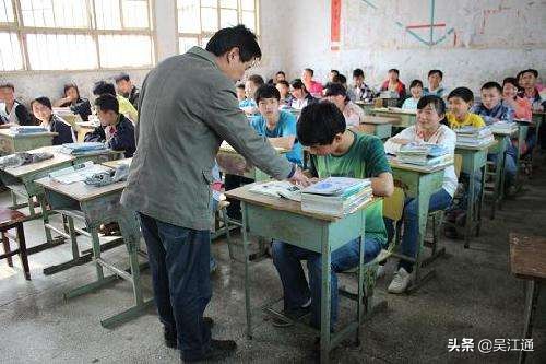 盛泽的同学们，还记得那个赤鼻子老师吗？