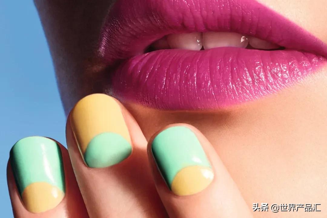 迪奥2023圣诞限定彩妆,迪奥2018限定彩妆图片