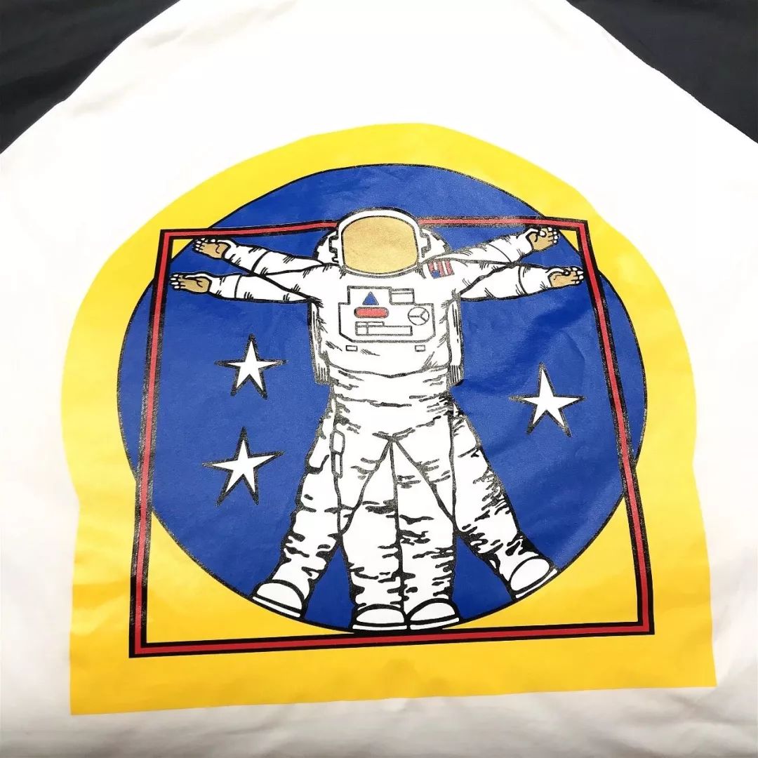 moschinohm合作款,hm和星际联名