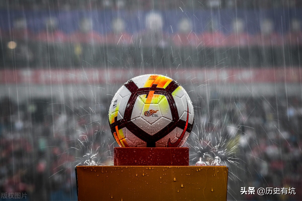 国足出线成为奥数题，出局的概率为99％，为啥不派美女去试试呢？