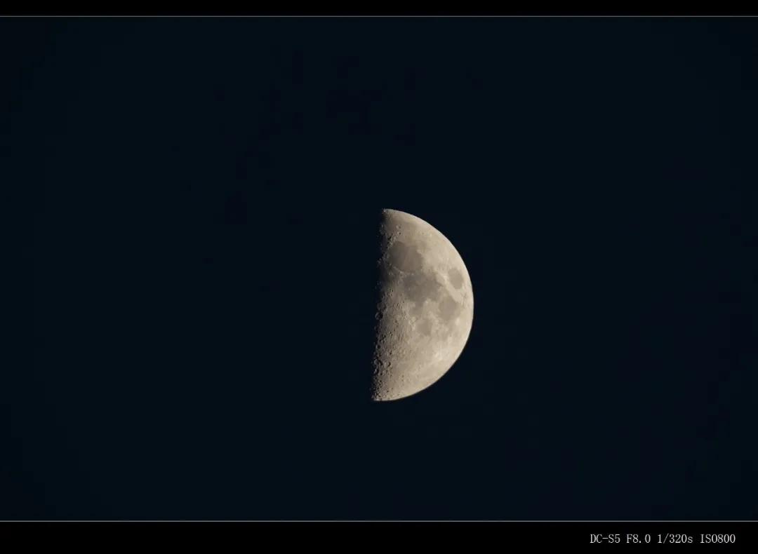 松下全画幅微单s5对焦,松下s5全画幅微单变焦镜头推荐