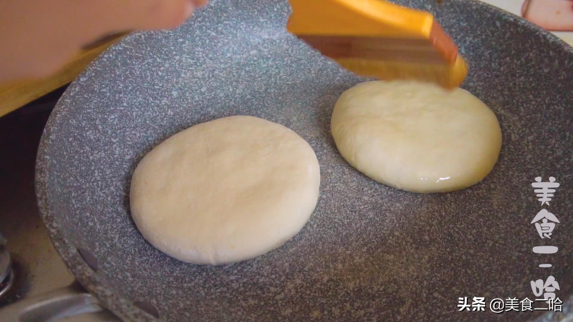 鲜肉饼按压破皮露馅怎么办,肉饼最好吃的做法不露馅不破皮