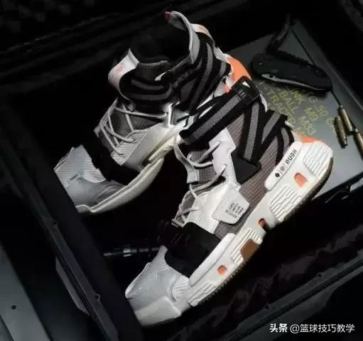 周杰伦代言都挽救不了的品牌,周杰伦都在穿什么鞋