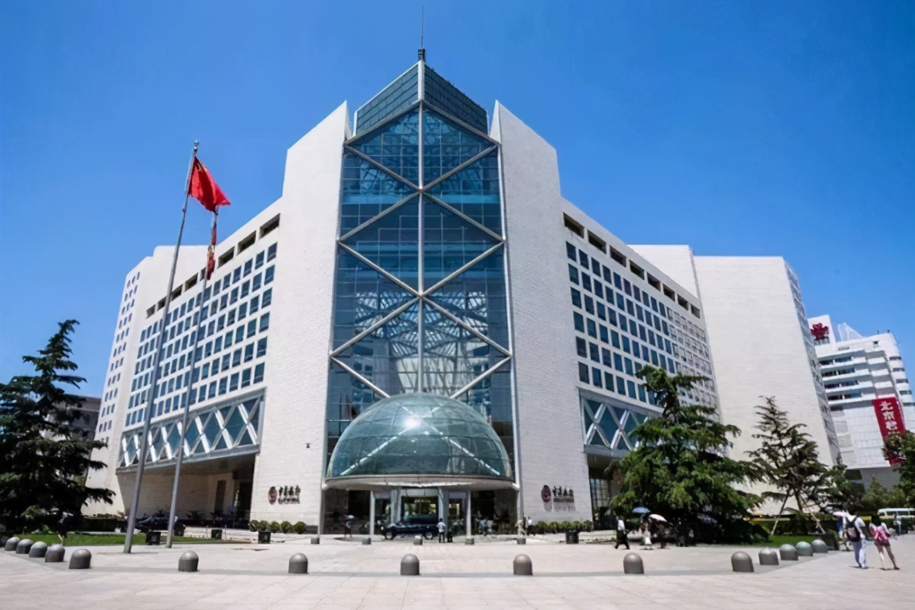 银行为什么总是盖栋大厦,银行大楼每层做什么