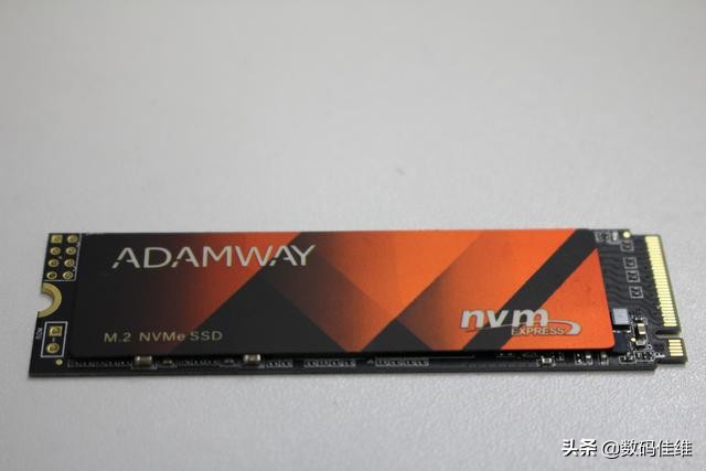 固态sata和m.2nvme价格差别不大,nvmem.2可以放在sata接口上用吗