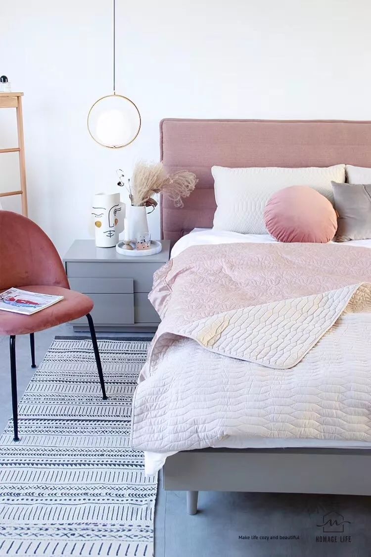 打造舒适的卧室,卧室床头选什么材质