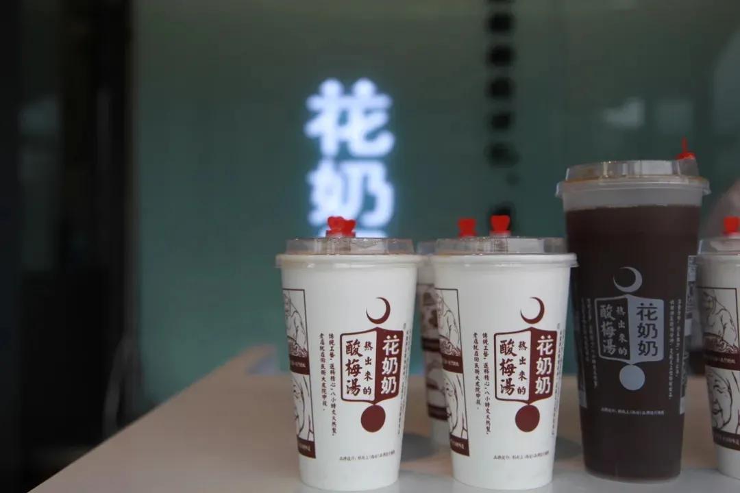 寒冷夜晚中的一丝暖意,寒冷冬日里一碗暖心汤