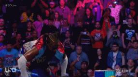 「WWE9.11战报」送葬者回归祭出锁喉抛摔！欧文斯被炒鱿鱼了