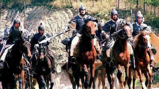 周穆王西巡的传说,周穆王为何周游四方